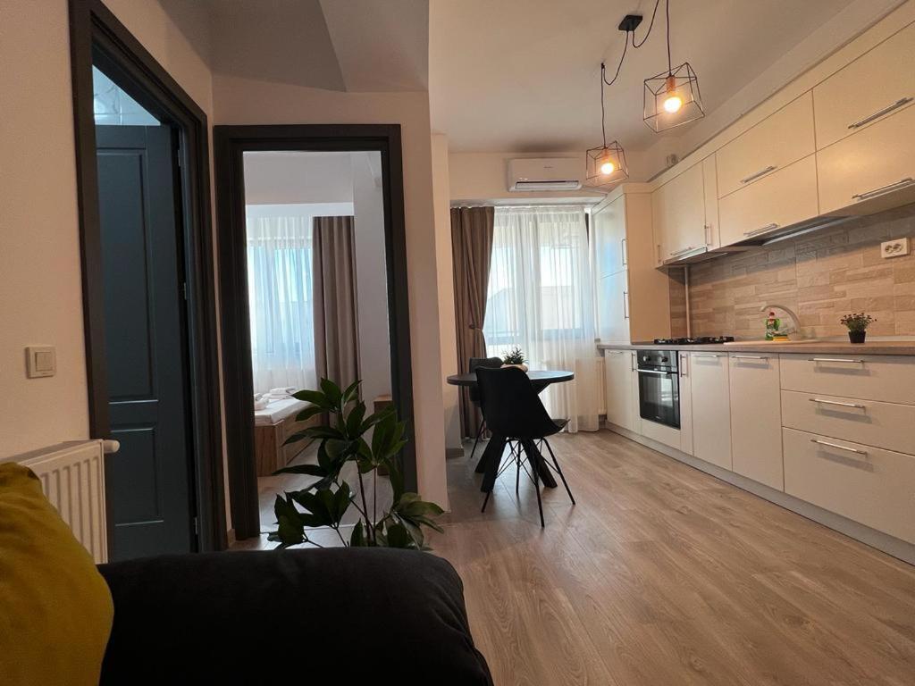 Cozy Accommodation Central City - Iasi Exterior foto
