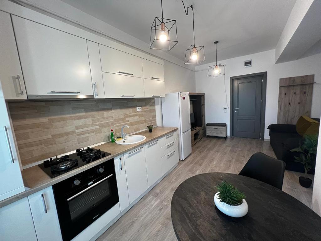 Cozy Accommodation Central City - Iasi Exterior foto